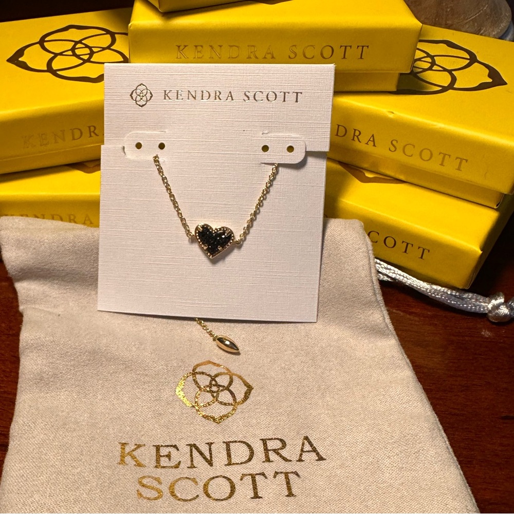 NEW KENDRA SCOTT women's ari heart delicate chain bracelet in gold black‎ drusy